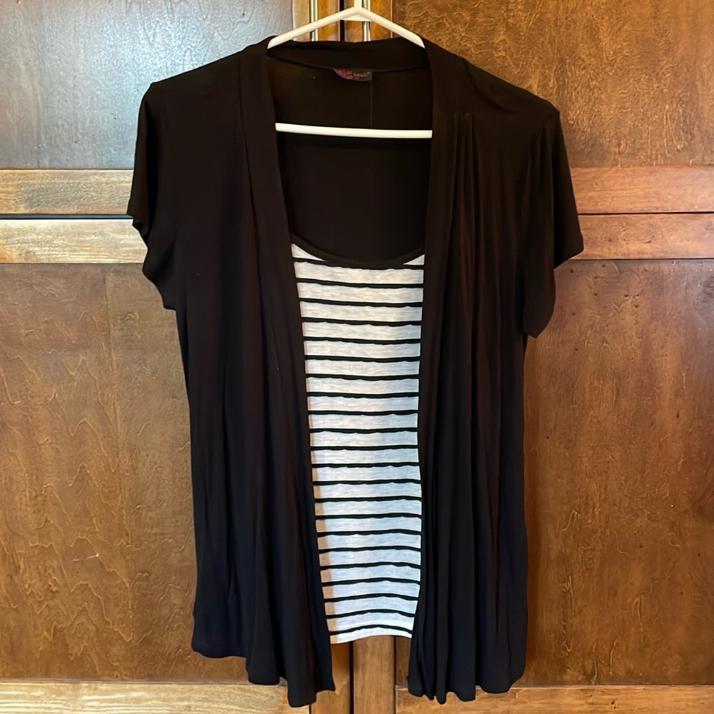 Agenda mock tank with short sleeve light sweater set.